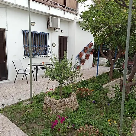 Jaune Ялиссос